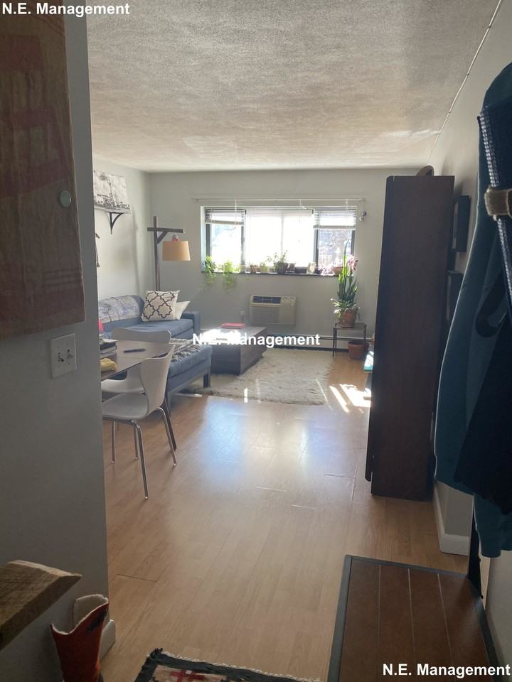 18 Walbridge St #34 - Photo 4 of 11