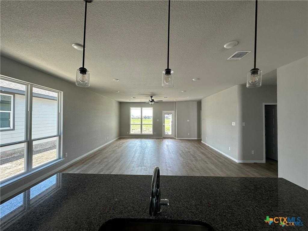 1814 Horatio St - Photo 3 of 24