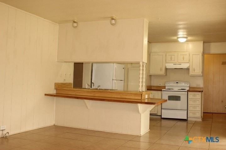 1301 Anna Lee Dr - Photo 3 of 12