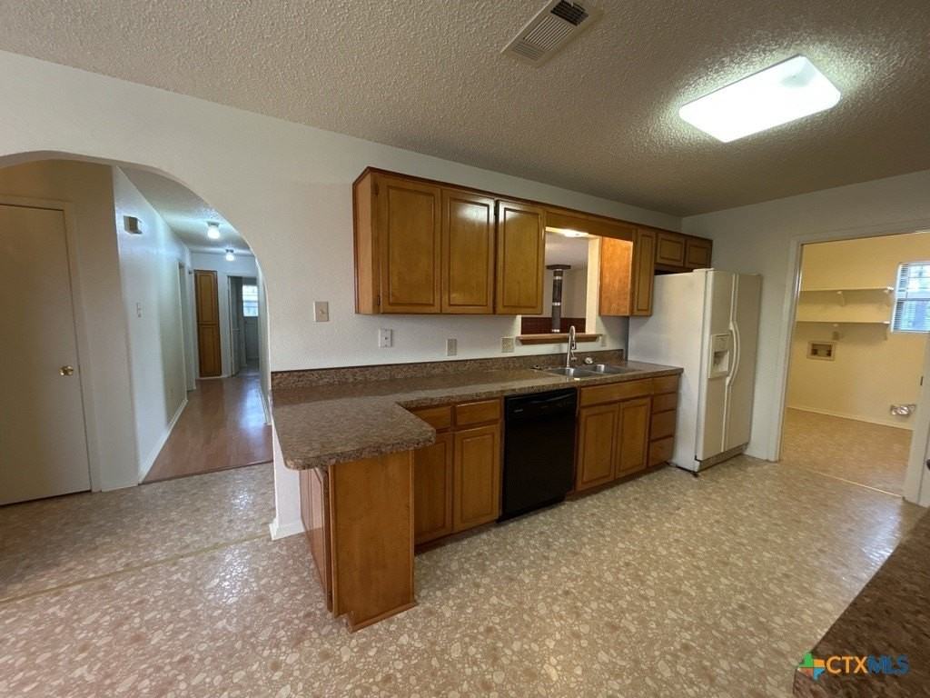 3422 Chisholm Trl - Photo 4 of 24