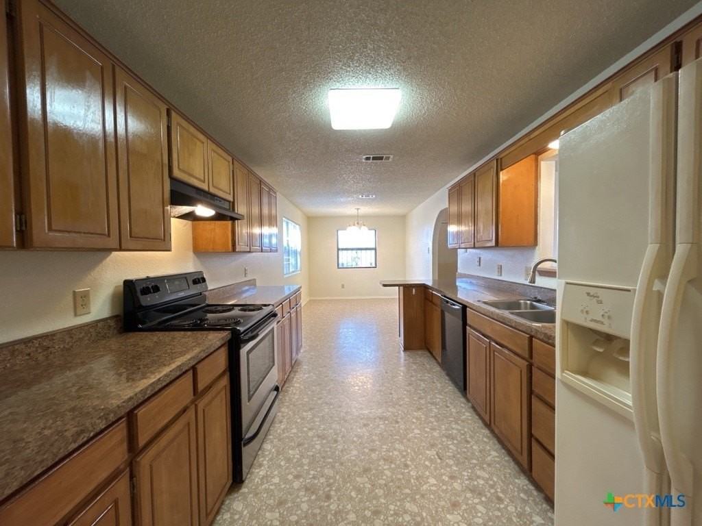 3422 Chisholm Trl - Photo 6 of 24