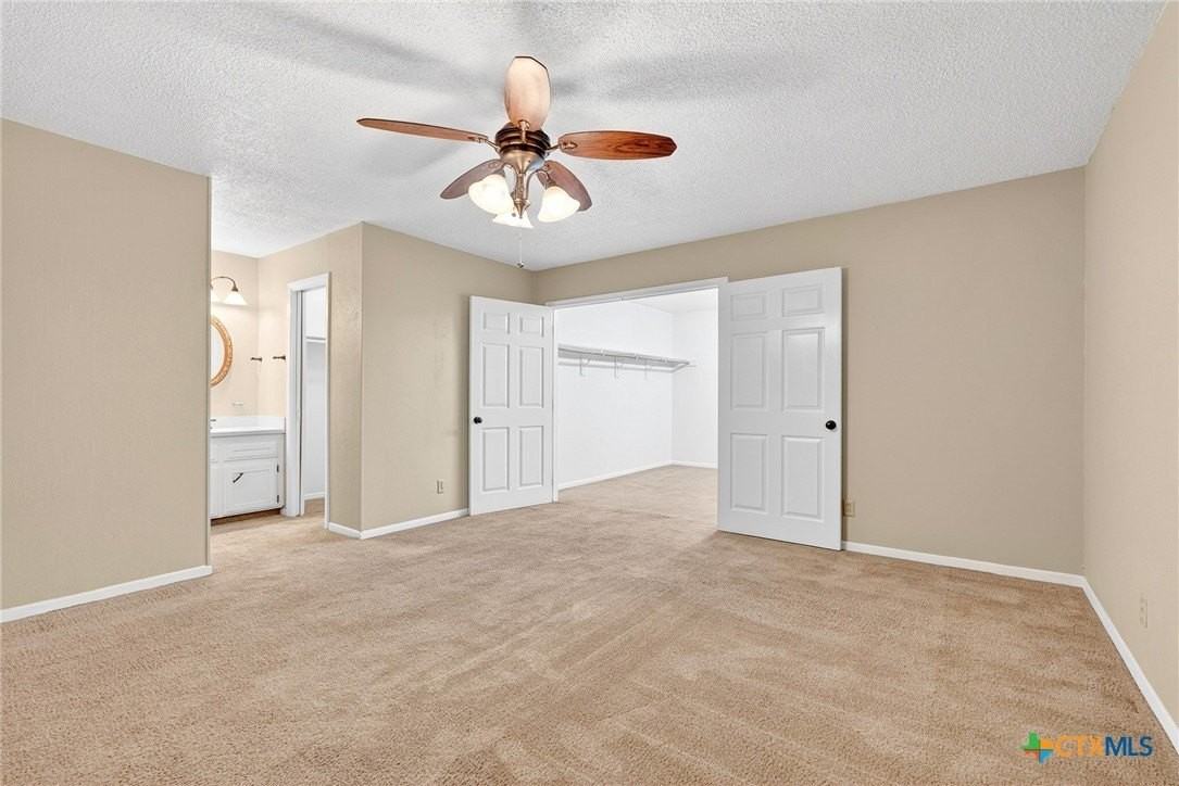 1108 Houston St - Photo 5 of 13