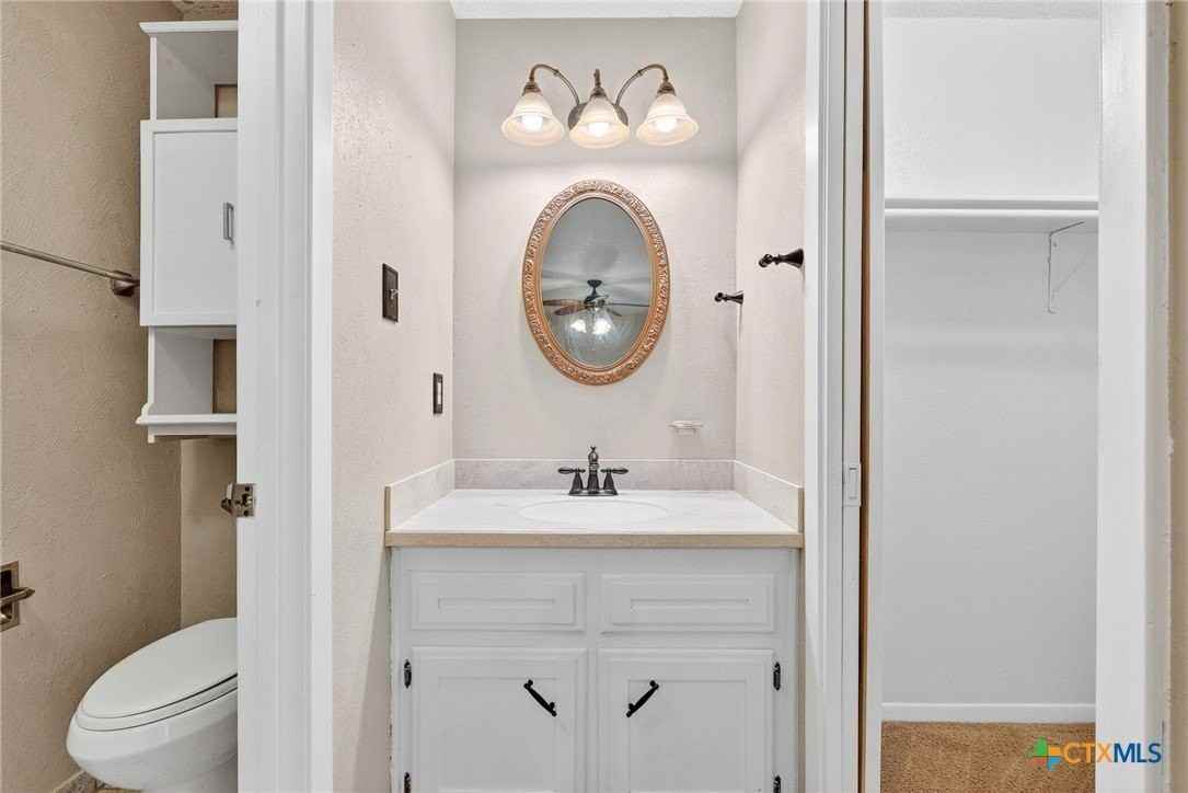 1108 Houston St - Photo 7 of 13