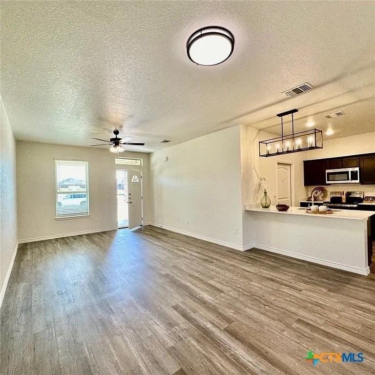 5209 White Rose Dr - Photo 4 of 5