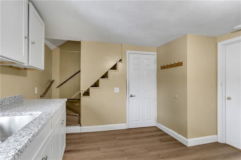 24 Whipple Ave Unit 2 - Photo 2 of 15