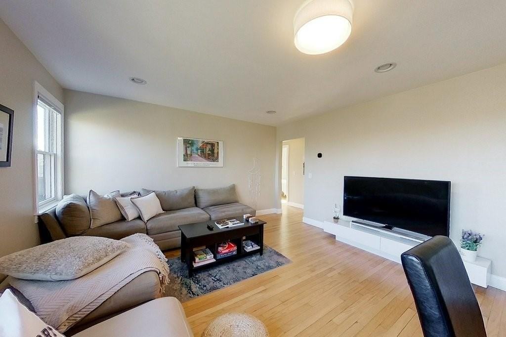 2 Boulevard E Unit 2 - Photo 6 of 33