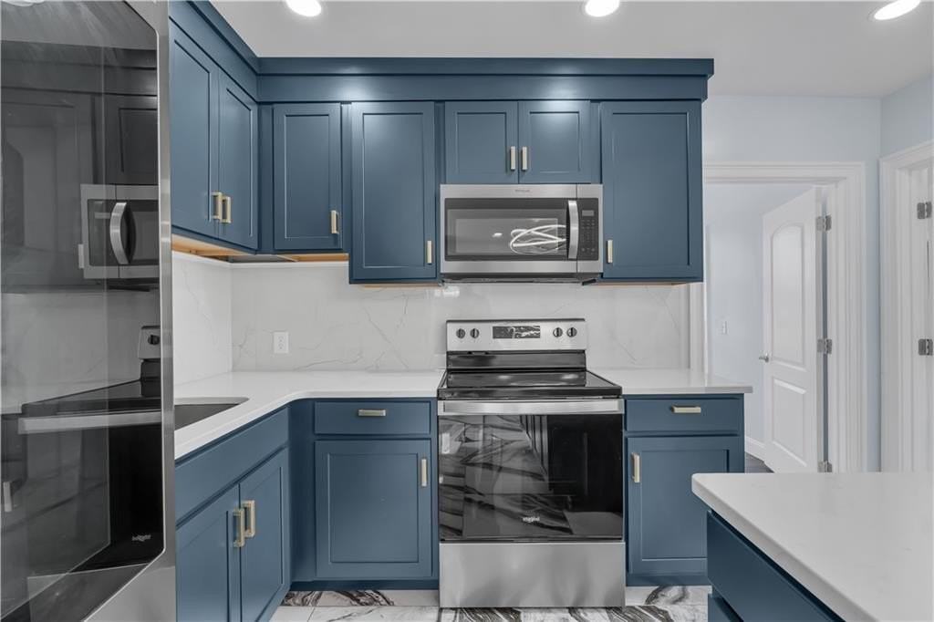 255 Pearl St Unit 1 - Photo 5 of 18