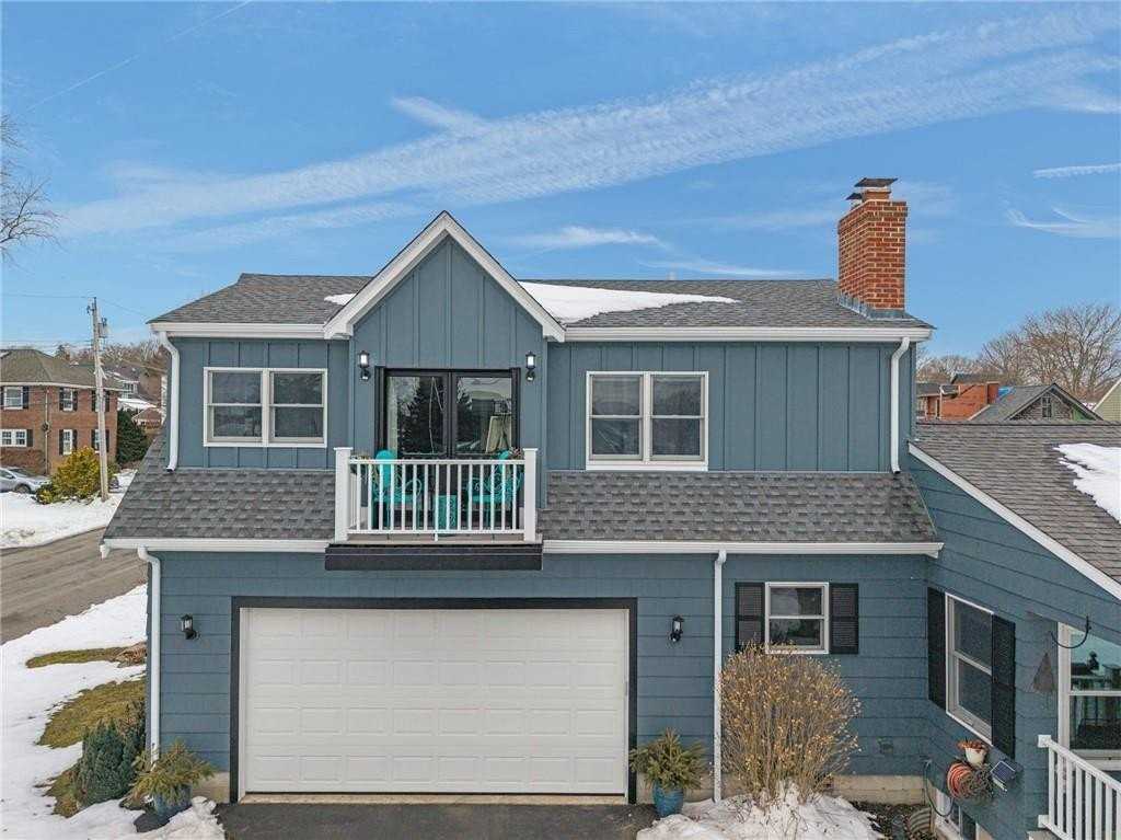 97 Eustis Ave Unit 2 - Photo 4 of 33