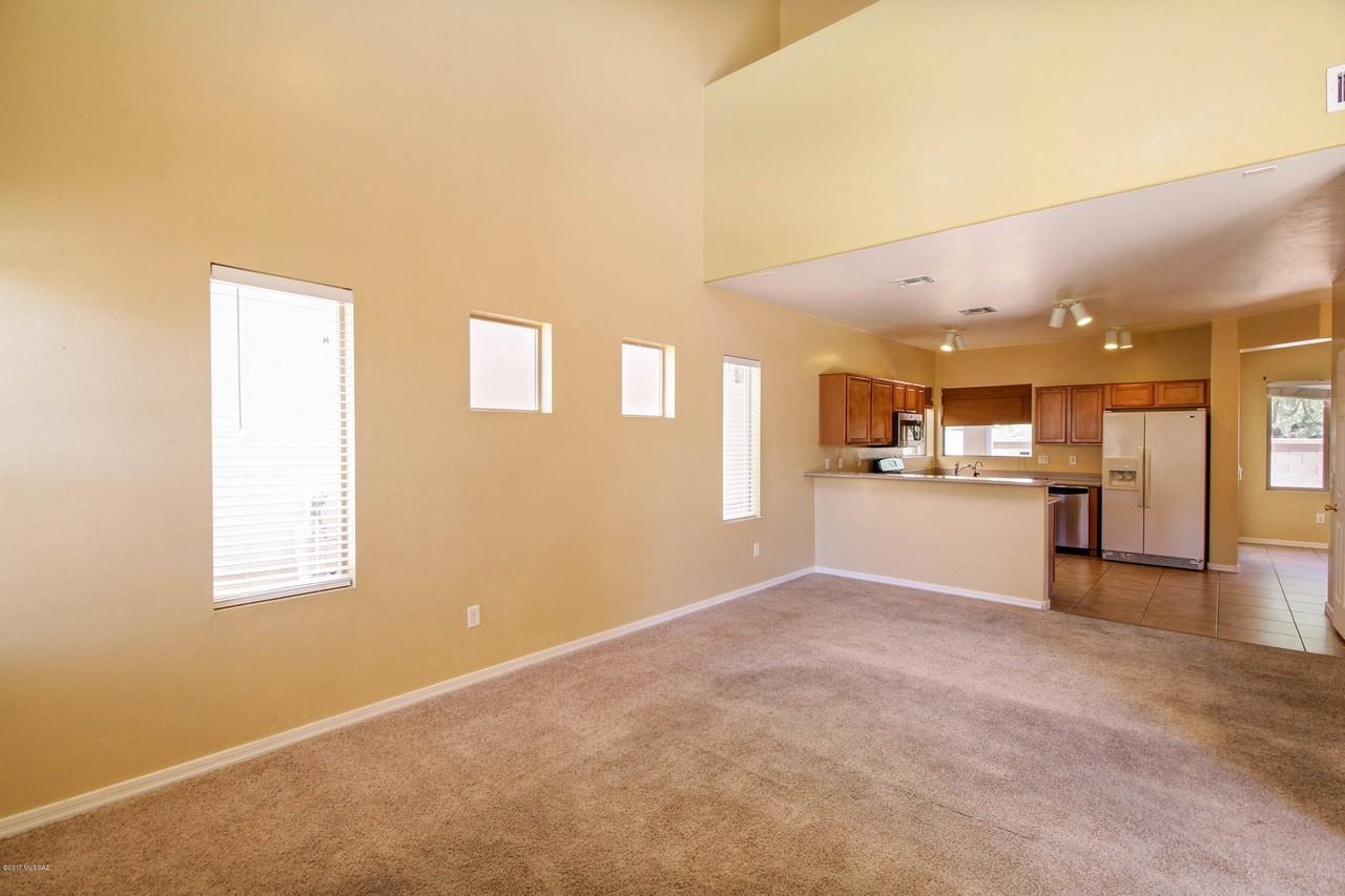 161 E Camino Del Abeto - Photo 2 of 9