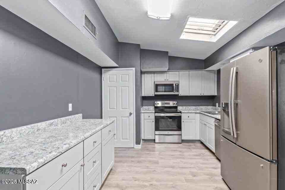 843 E Alturas St - Photo 7 of 23