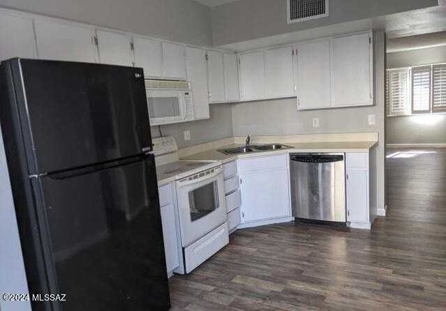 2172 N 1st Ave Unit 25 - Photo 4 of 11