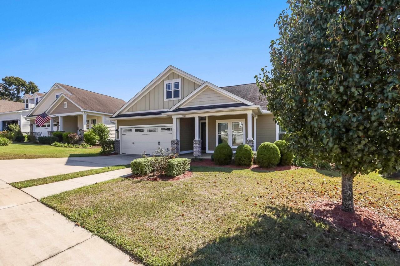 2561 Lantana Ln - Photo 3 of 46