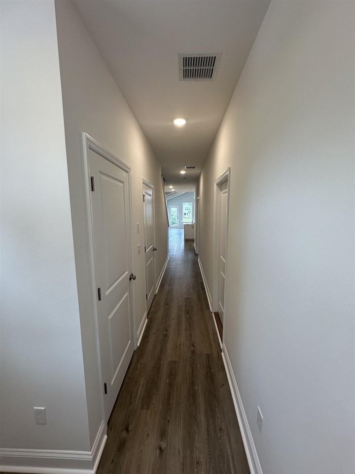 5662 Native Oak Dr - Photo 3 of 23