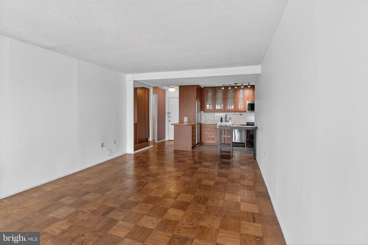 1301 Delaware Ave Sw #N602 - Photo 5 of 18