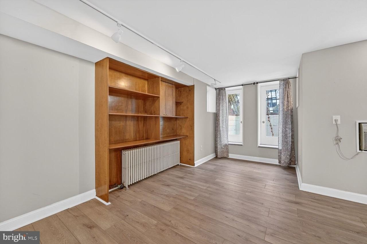 2007 Kalorama Rd Nw Apt B - Photo 5 of 17