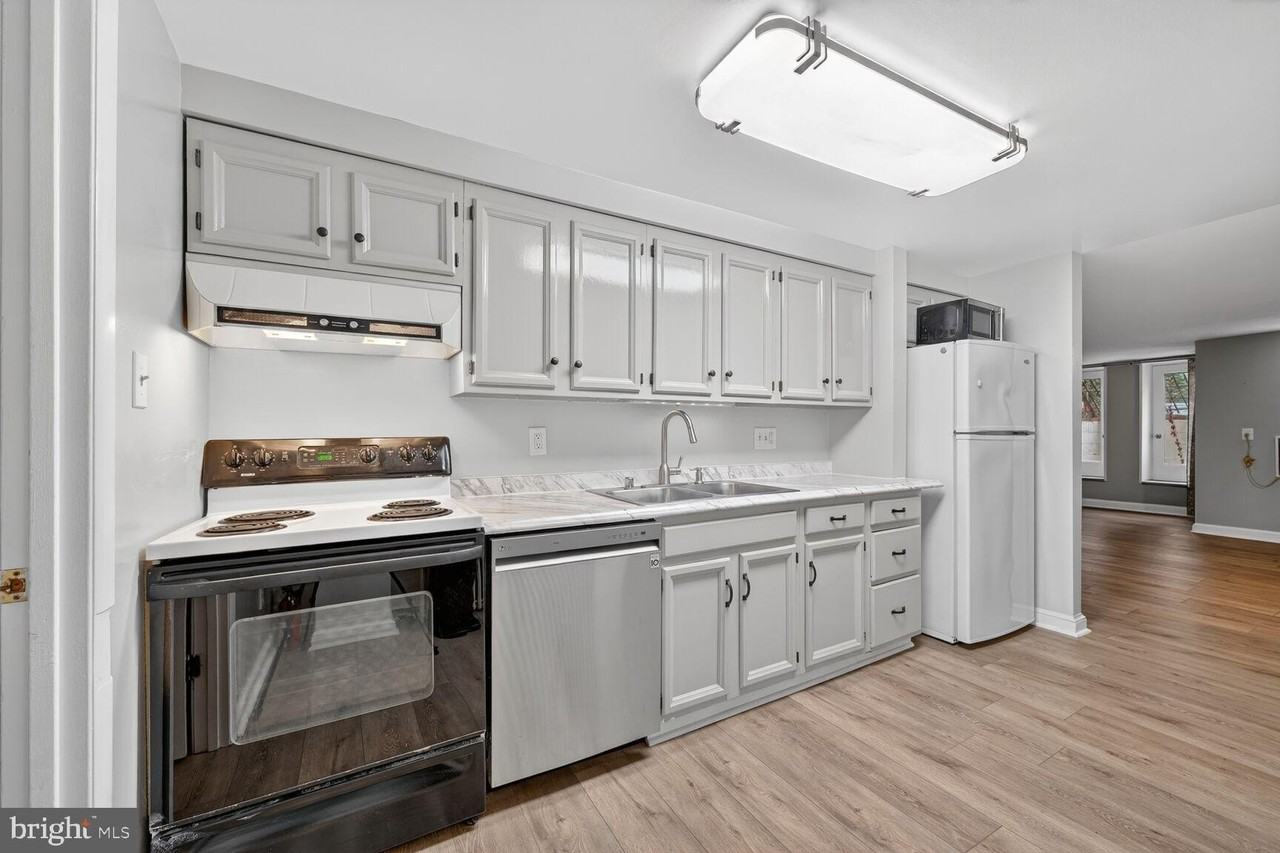 2007 Kalorama Rd Nw Apt B - Photo 7 of 17