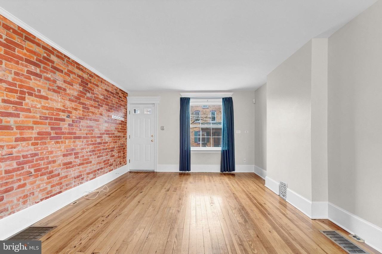 1613 Laurel St - Photo 3 of 25