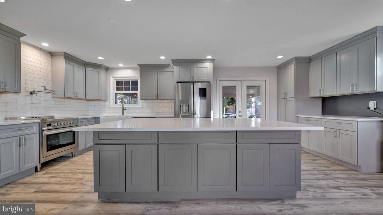 1312 Magnolia Ave - Photo 5 of 41