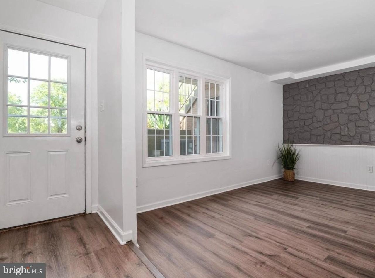 1468 Lowell Ct - Photo 6 of 23