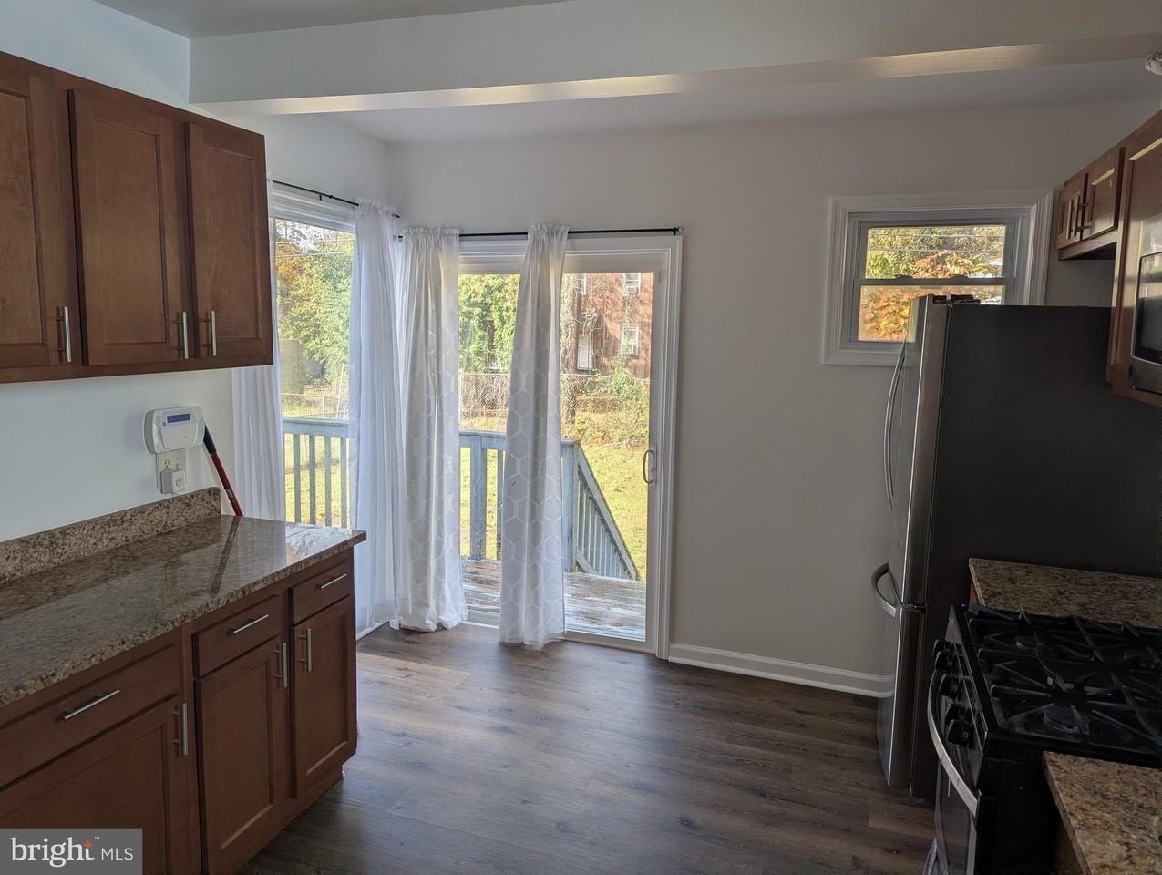 3706 Ferndale Ave - Photo 2 of 26