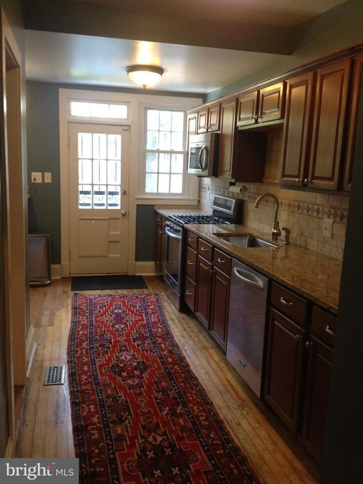 214 E University Pkwy - Photo 4 of 12