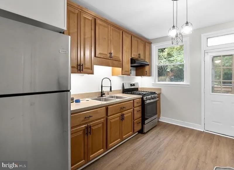 1137 W Lombard St - Photo 4 of 7