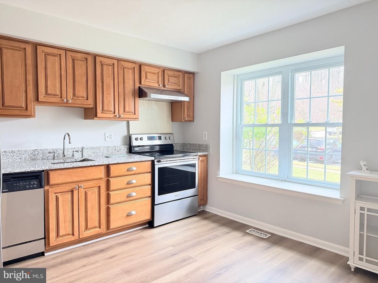 3 Ballyhaunis Ct - Photo 7 of 34