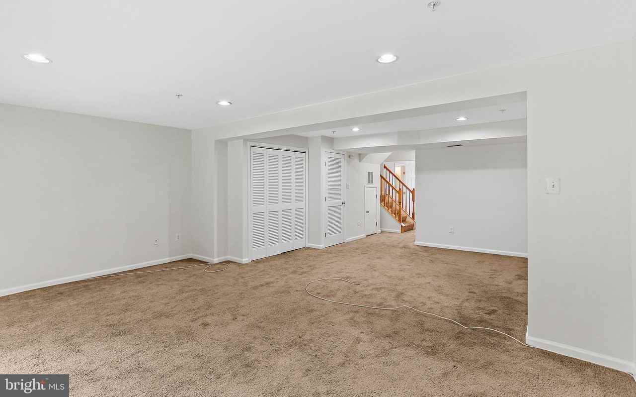 7039 Oak Grove Way Unit 112 - Photo 5 of 20