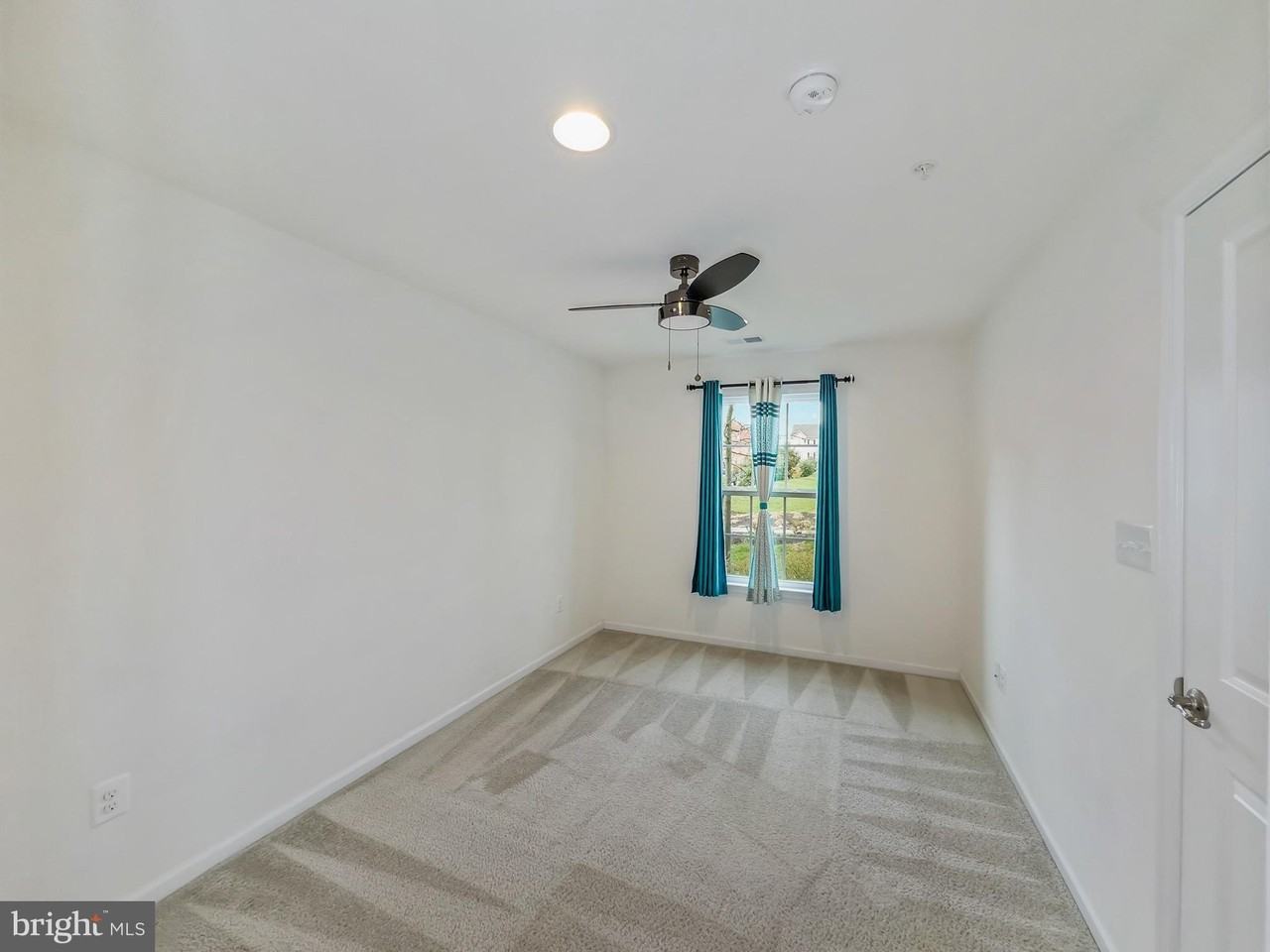 7607 Golden Slumber Ln - Photo 5 of 38