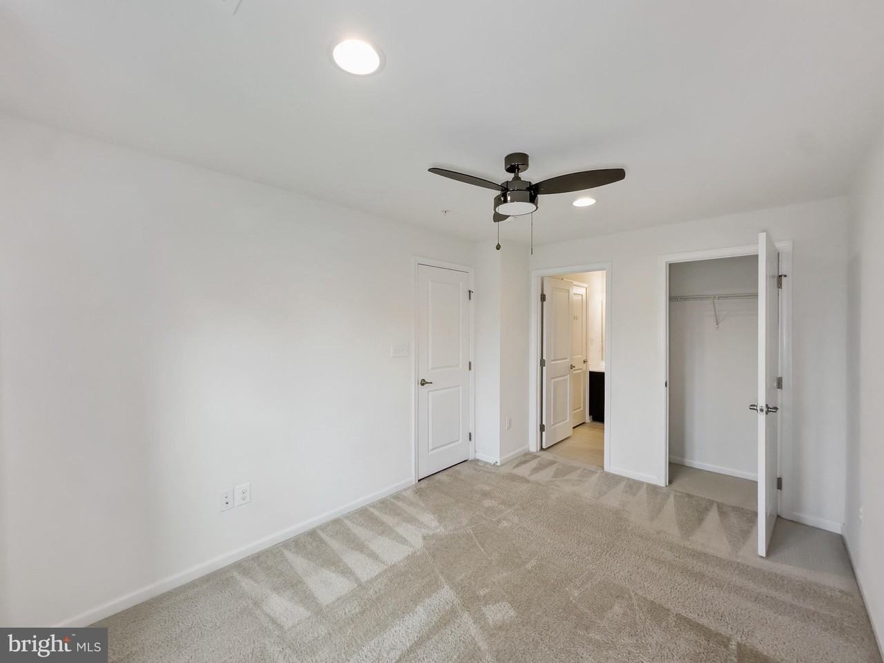 7607 Golden Slumber Ln - Photo 6 of 38