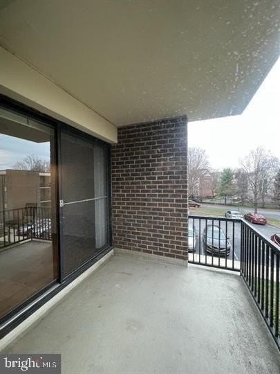 2109 Walsh View Ter Unit 12-203 - Photo 7 of 14