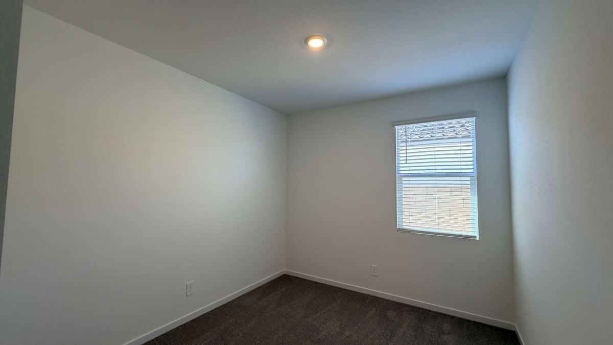 2379 E Fortana Dr - Photo 6 of 44