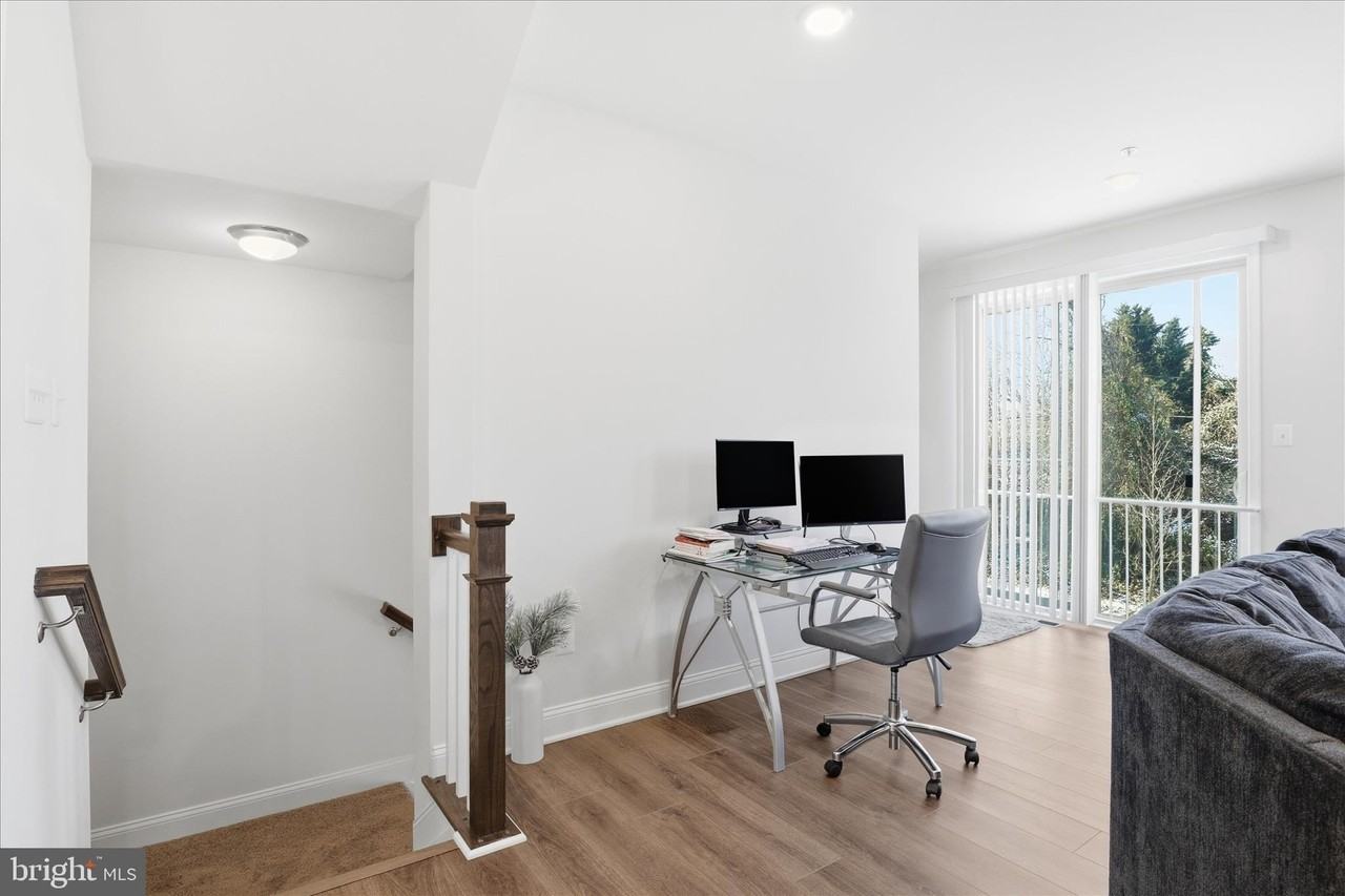 16416 Fife Way - Photo 7 of 43