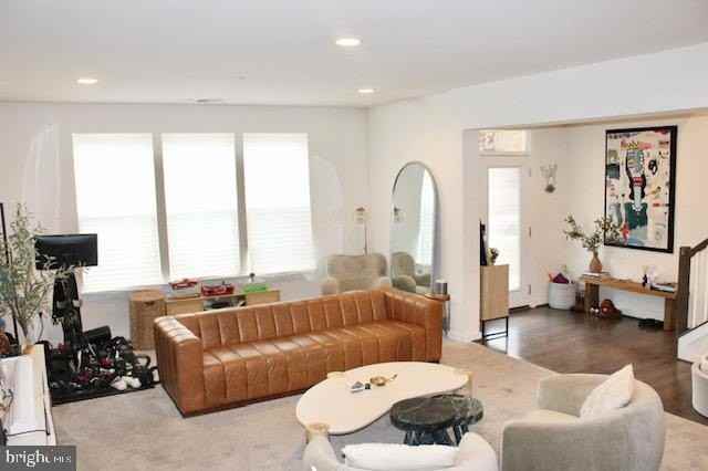 5303 Greenwich Cir - Photo 3 of 6