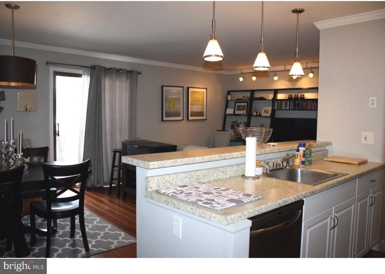 1803 Woodhollow Dr - Photo 4 of 7