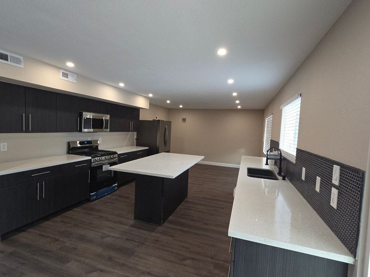 6845 Coley Ave - Photo 6 of 50