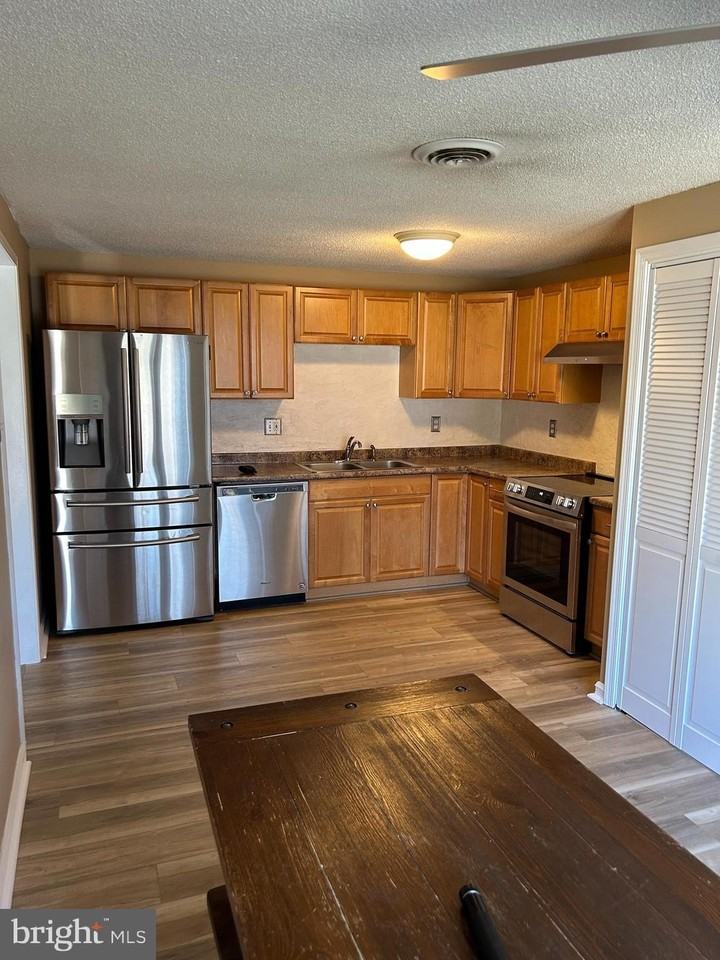 310 Ridge Ave - Photo 2 of 13