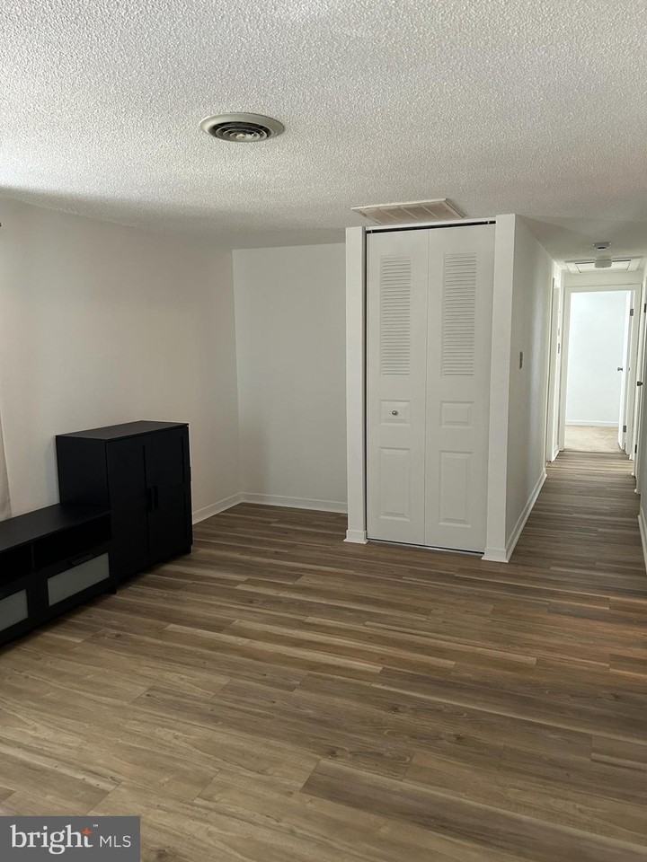 310 Ridge Ave - Photo 5 of 13