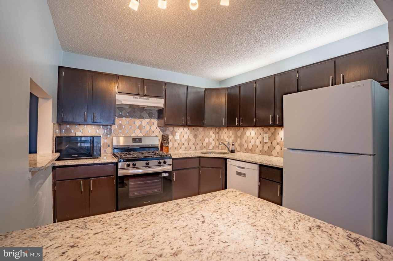 35 Joyner Ct - Photo 7 of 19