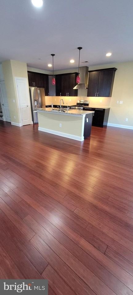 1 N Commerce Sq - Photo 4 of 29