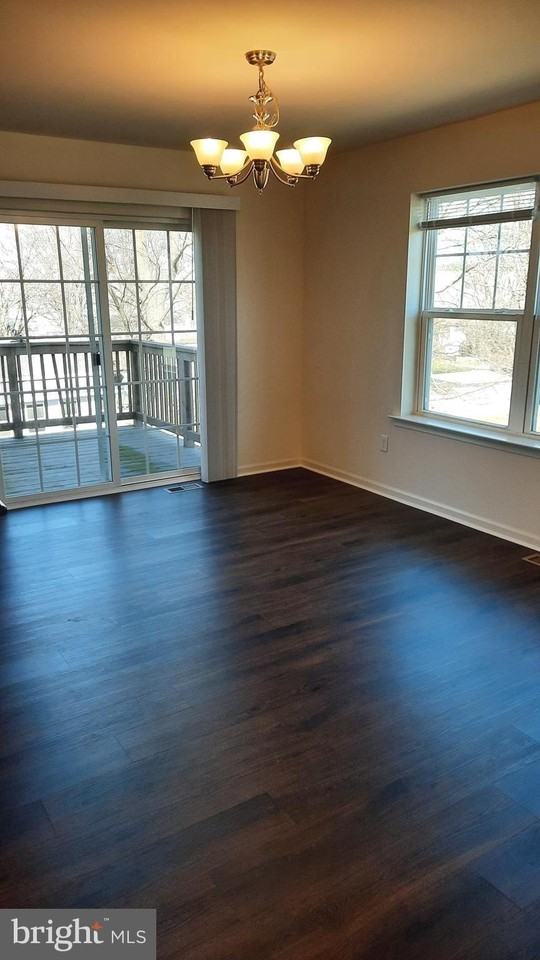 723 Admirals Quay Dr - Photo 4 of 16