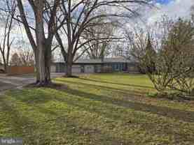 501 Mulberry Dr - Photo 1 of 1