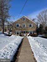 featured image of 134 4th Ave