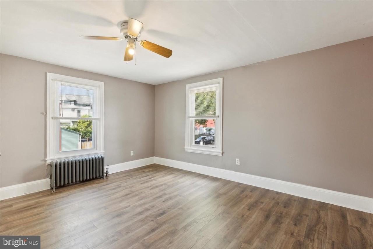 731 W Lafayette St Unit 2 - Photo 4 of 17