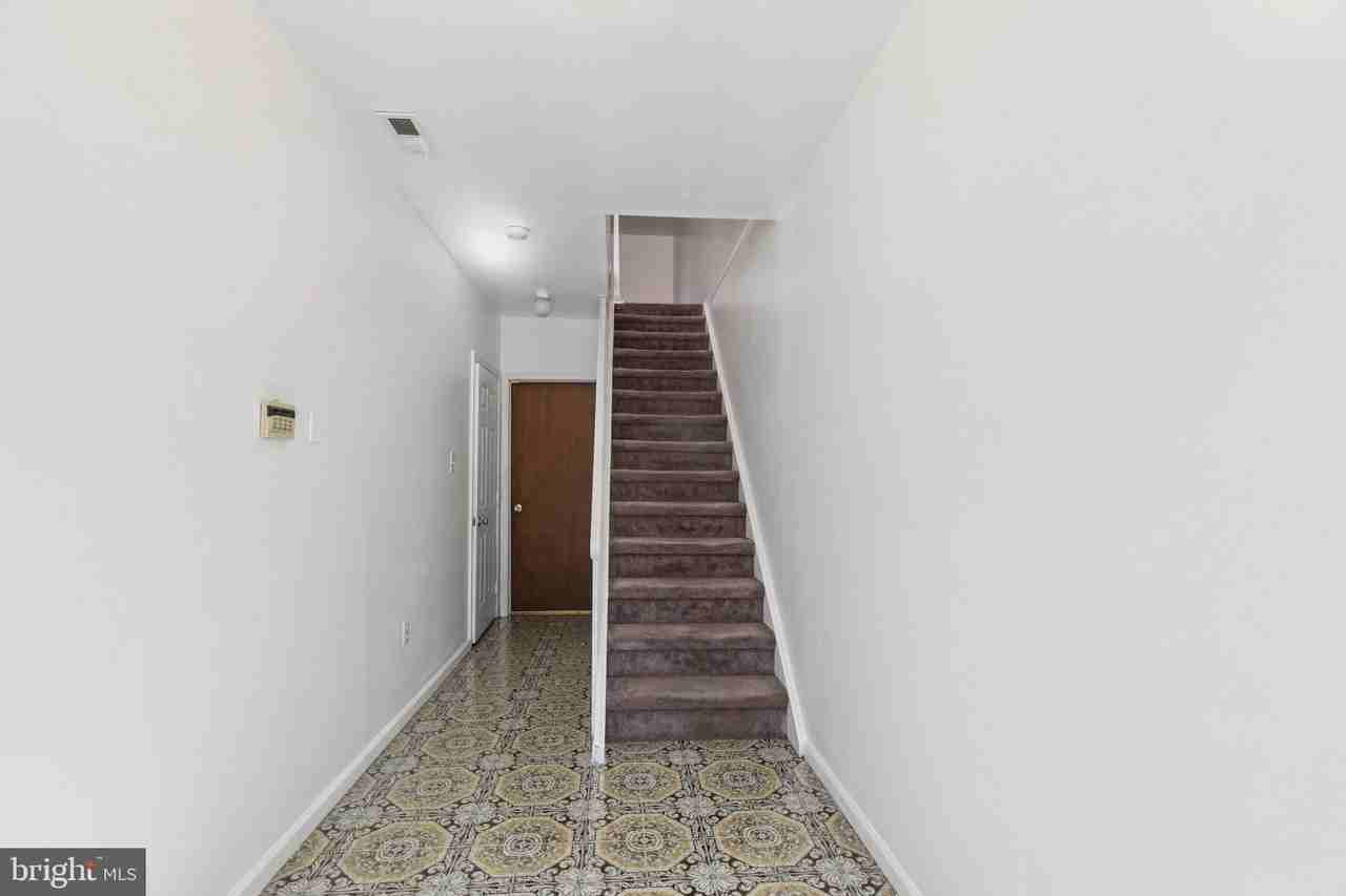 3379 Frederick St - Photo 2 of 43