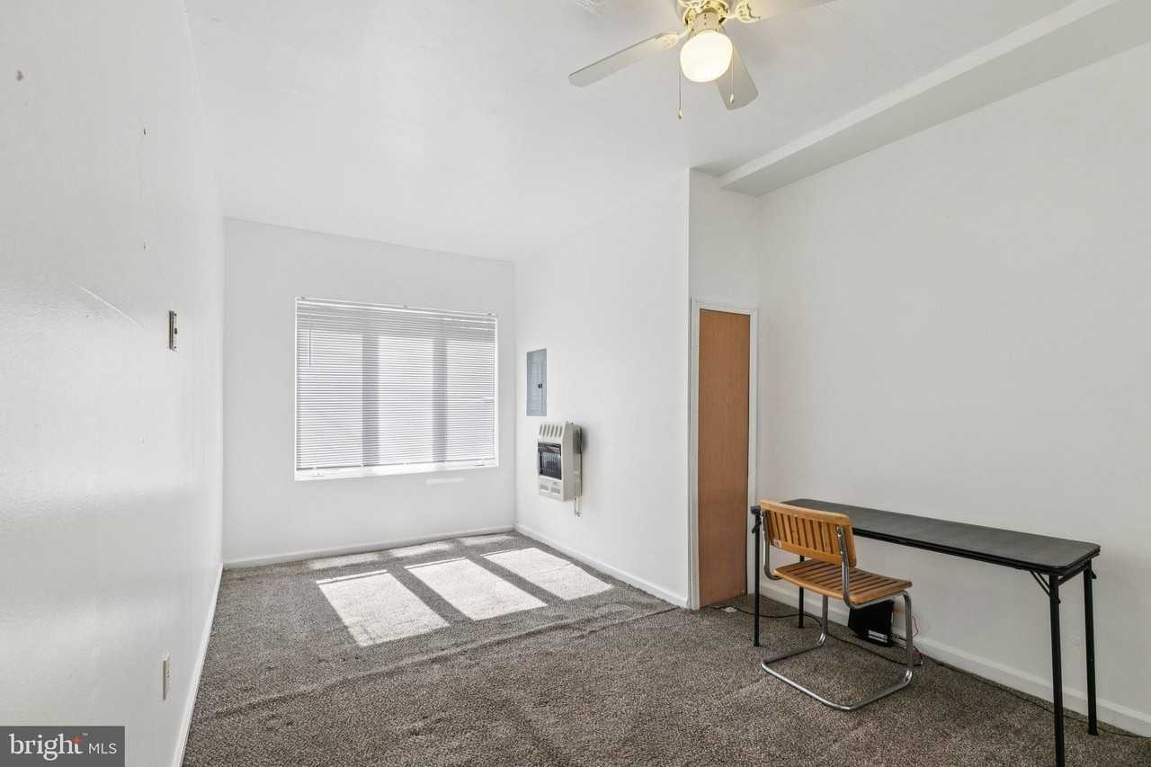 3379 Frederick St - Photo 5 of 43