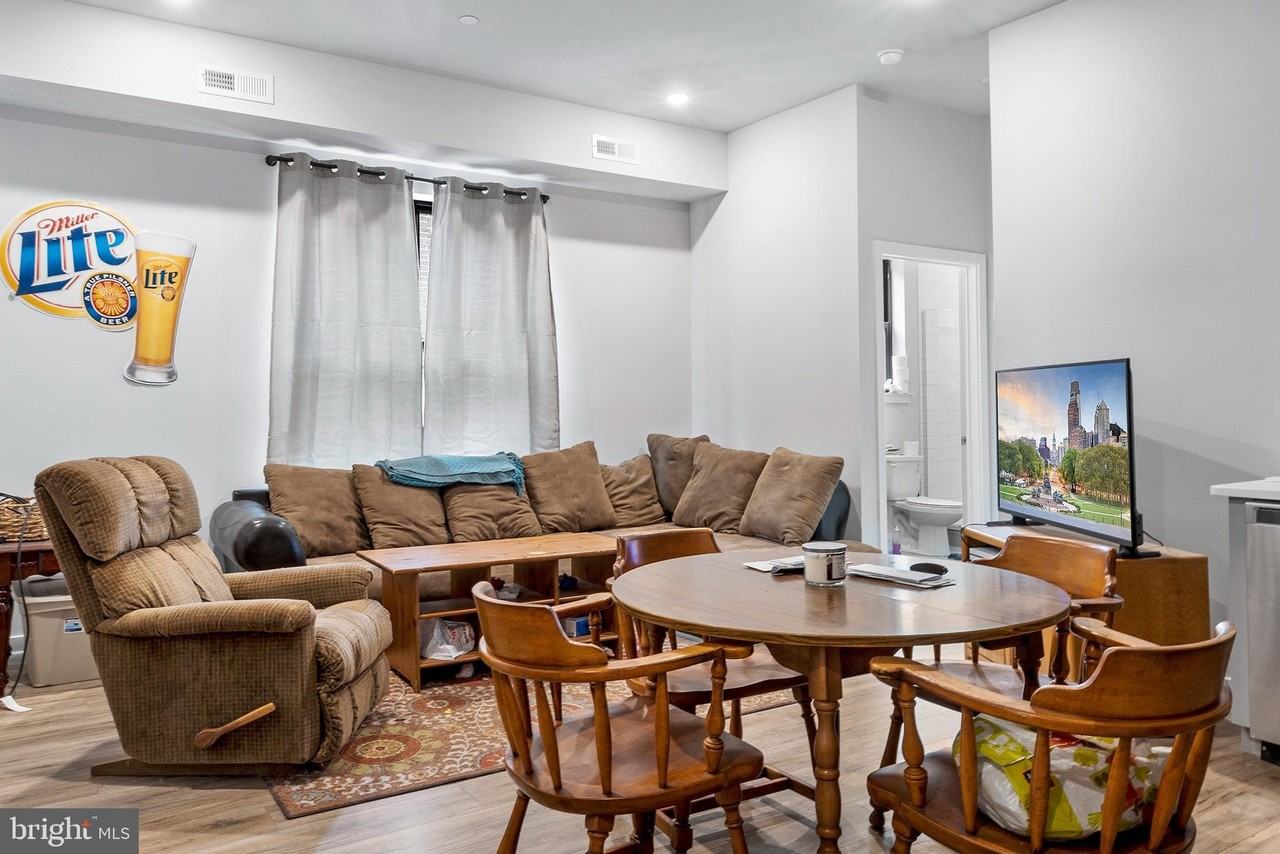 5102 Rochelle Ave Unit 15 - Photo 2 of 12