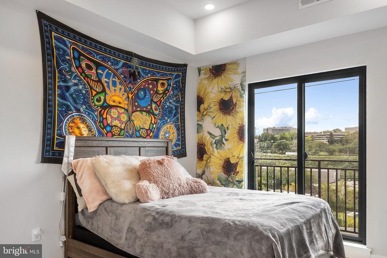 5102 Rochelle Ave Unit 15 - Photo 4 of 12