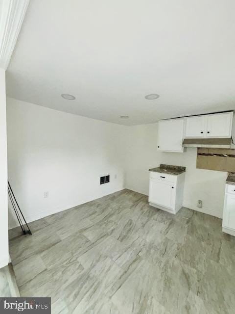 2029 E Tioga St 2nd Fl - Photo 5 of 11