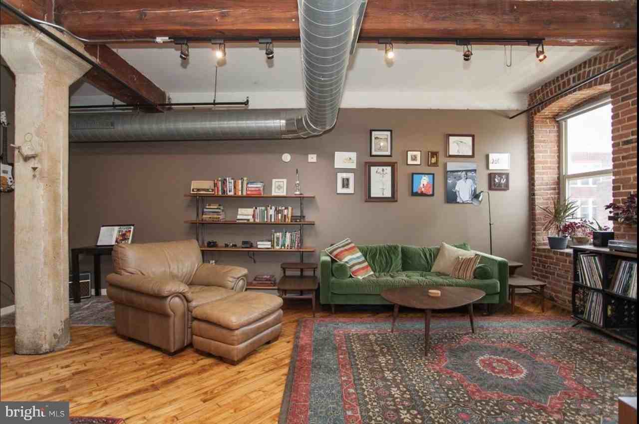 121026 Buttonwood St Unit 203 - Photo 3 of 9